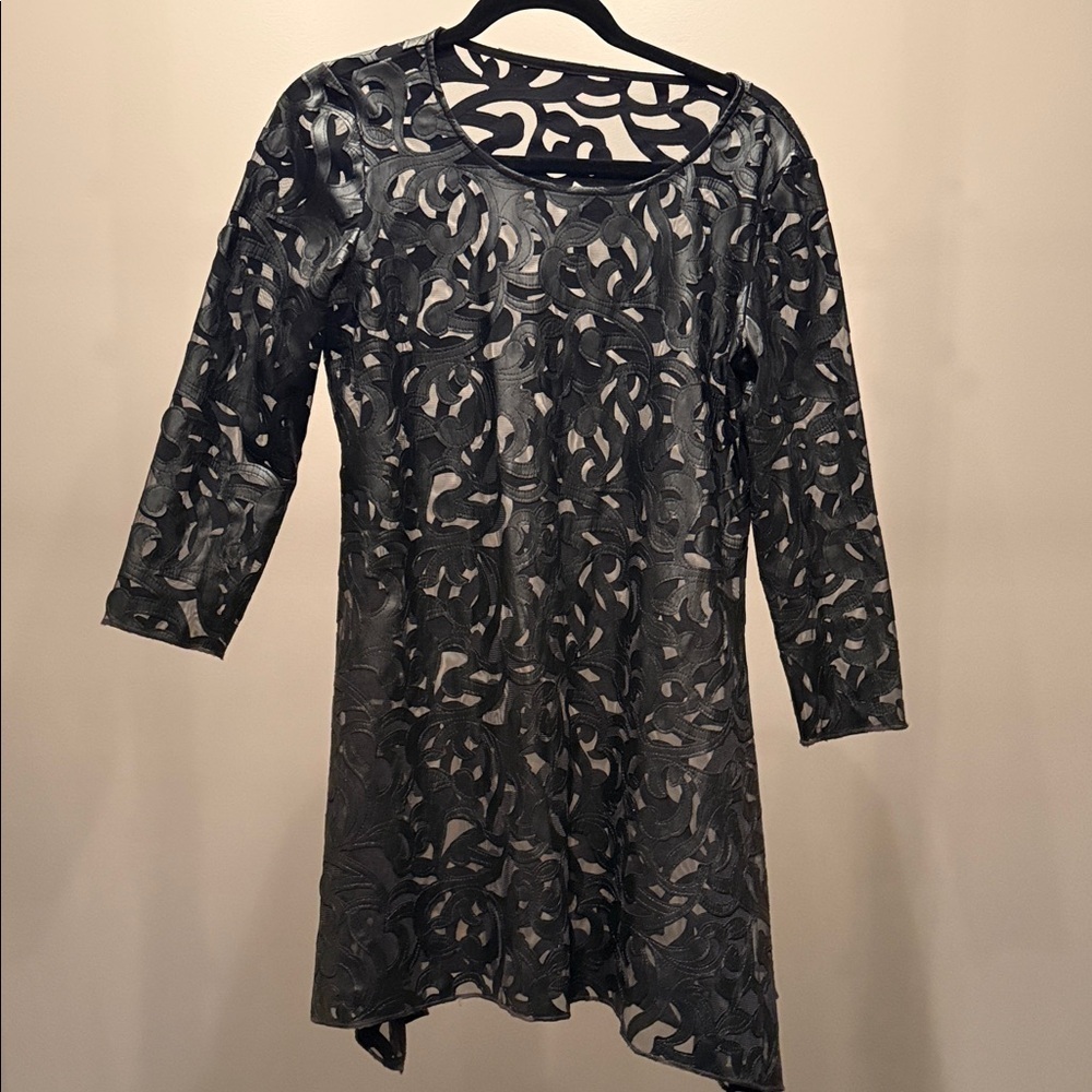 Black Sheer Cutout Tunic Top - Picture 1 of 2